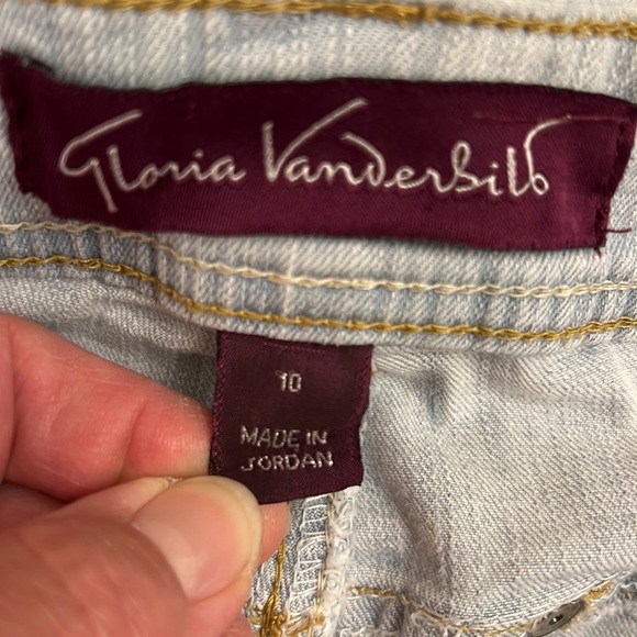 Gloria Vanderbilt ladies capris - Picture 9 of 10